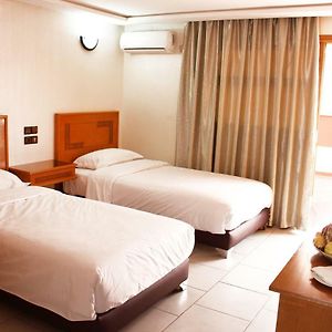 Habitación con Cama King